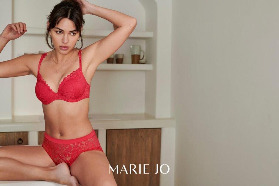 Life is like a box of lingerie ….you never know what will happen next.